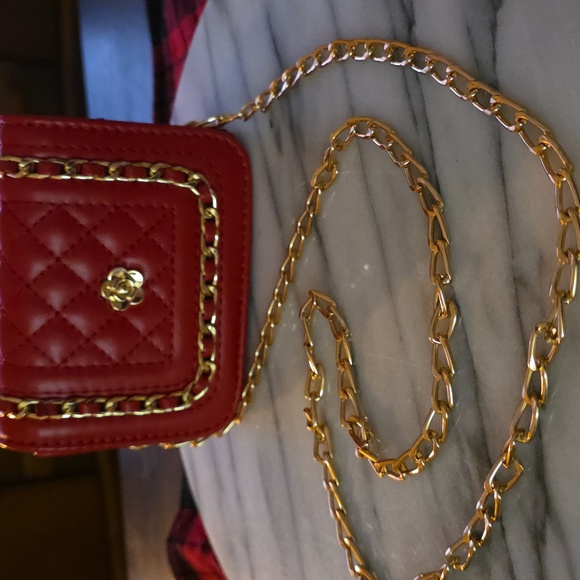 Handbags - Red Quilted Chain Crossbody Bag ❤️